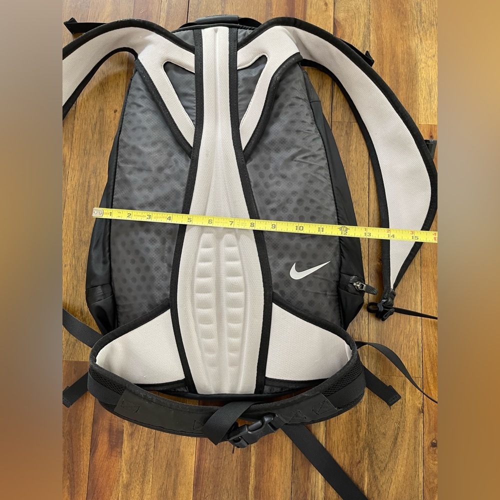 Nike running backpack with rain cover shoe compartment gray gym bag travel bag - Picture 10 of 13
